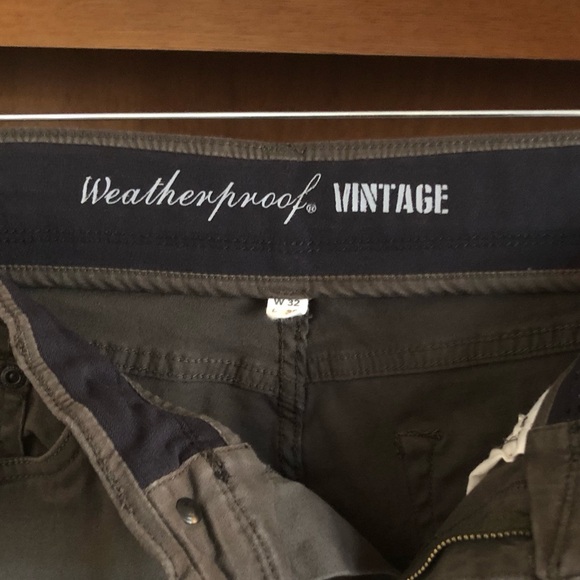 Like New Weatherproof Vintage Olive Jeans - Picture 6 of 6